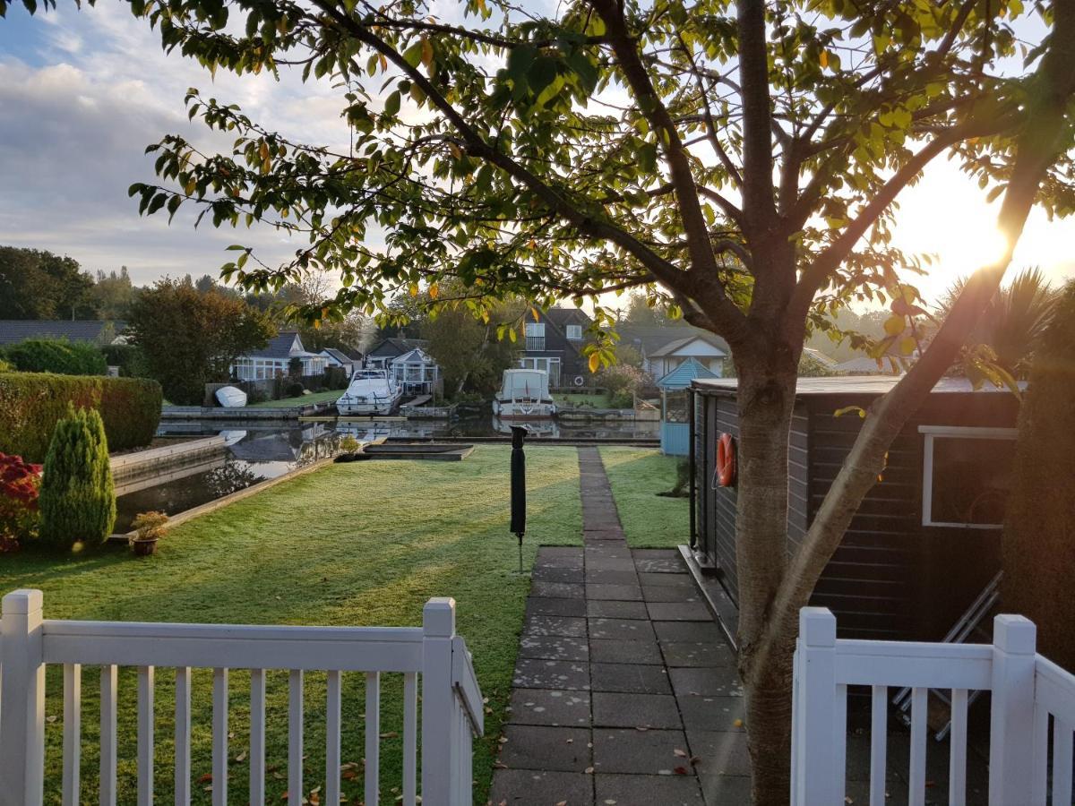 The Willows Wroxham Exterior photo